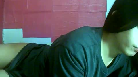 Snapshot of petite_jzee chatting on 9, 3, 2025 jzee online show from 9, 3, 2025