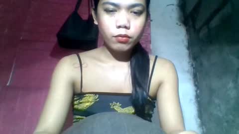 Snapshot of petite_jzee chatting on 6, 10, 2025 jzee online show from 6, 10, 2025