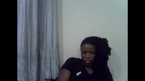 petite_melan online show from 20, 11, 2025