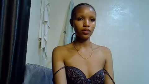 Snapshot of petite_melinda chatting on 22, 6, 2026 petite_melinda online show from 22, 6, 2026
