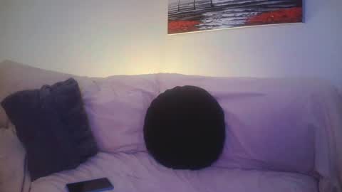 petite treat  online show from 2, 2, 2025