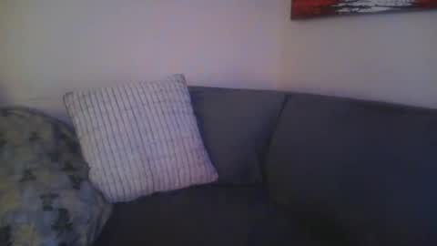 petite treat  online show from 24, 2, 2026