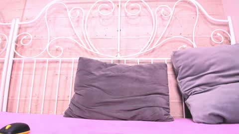 Charlize XL online show from 24, 12, 2024