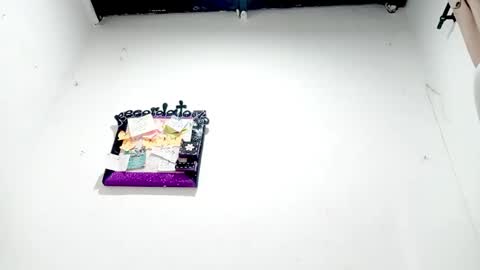 danna online show from 17, 12, 2025