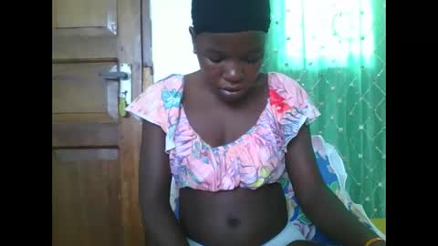 petitesweetchiq online show from 6, 1, 2026