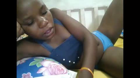 petitesweetchiq online show from 10, 1, 2026