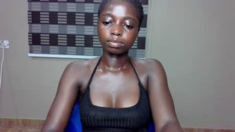 petitexxebony online show from 14, 6, 2026