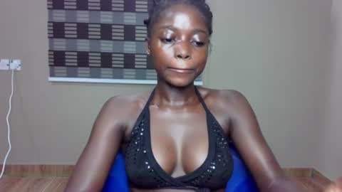petitexxebony online show from 29, 6, 2026