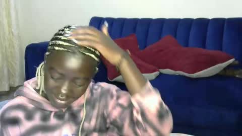 petitte_gyaal online show from 17, 12, 2025