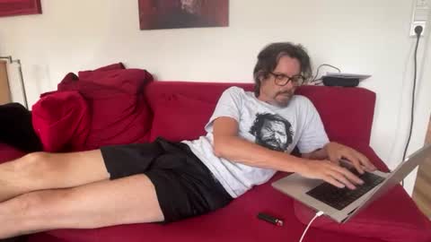 Snapshot of petmario chatting on 5, 7, 2026 petmario online show from 5, 7, 2026