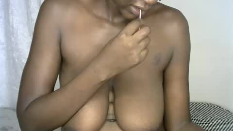 pettite_cora1 online show from 15, 12, 2025