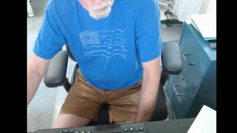 Snapshot of pg19531107 chatting on 12, 4, 2026 Paul online show from 12, 4, 2026