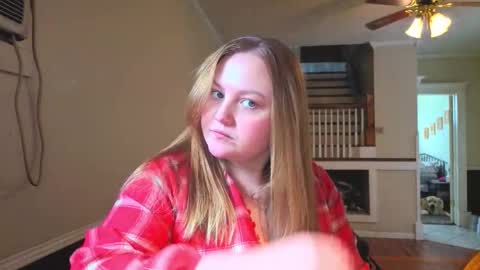 Snapshot of phatassblond chatting on 5, 2, 2026 PhatAssBlond online show from 5, 2, 2026