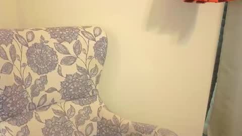 Snapshot of phatassblond chatting on 18, 4, 2026 PhatAssBlond online show from 18, 4, 2026
