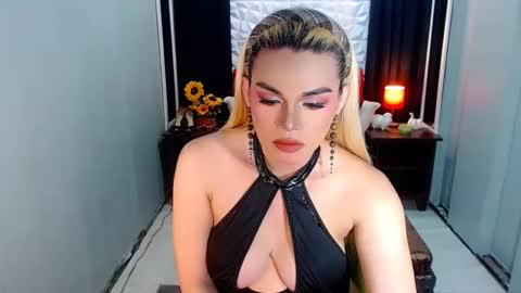 Snapshot of phenominalduodiva chatting on 24, 11, 2025 cervena online show from 24, 11, 2025
