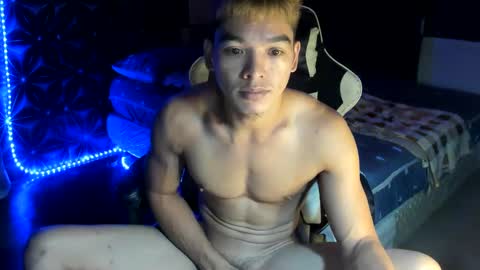 Snapshot of philhotbody chatting on 14, 1, 2025 AJ online show from 14, 1, 2025