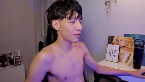 Phil.   INDEPENDENT MODEL online show from 21, 3, 2026