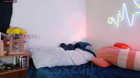 Snapshot of philips_jhon chatting on 17, 6, 2026 philips_jhon online show from 17, 6, 2026