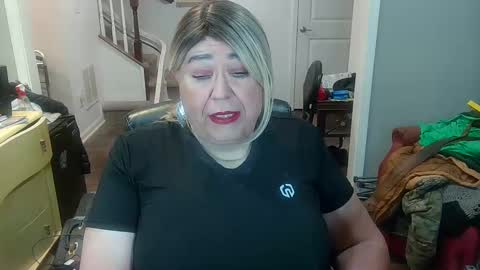 Snapshot of phillyguy195601 chatting on 6, 10, 2025 Geri online show from 6, 10, 2025