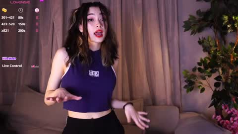 Hitomi oo online show from 12, 12, 2024