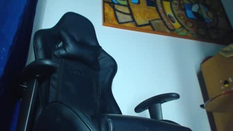 phlilloyhighclouds online show from 9, 3, 2026