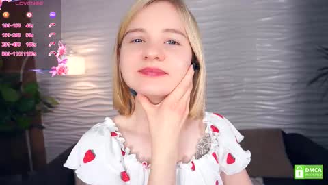 Snapshot of phyllisearney chatting on 28, 11, 2025 Hann G. Jones online show from 28, 11, 2025