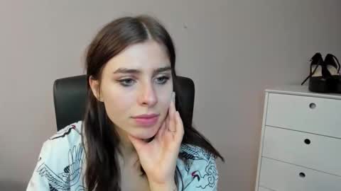 P I A online show from 14, 9, 2025