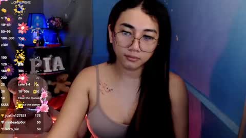 Snapshot of pia_worthsback chatting on 22, 1, 2025 Pia online show from 22, 1, 2025