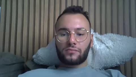 Snapshot of piazaocwbbb chatting on 22, 10, 2025 piazaocwbbb online show from 22, 10, 2025