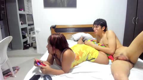 picaszomilos350 online show from 10, 3, 2025