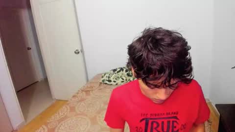 picaszomilos350 online show from 7, 3, 2026