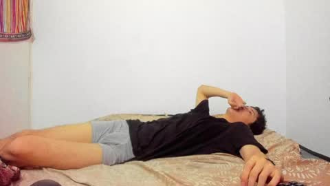 picaszomilos350 online show from 31, 3, 2026