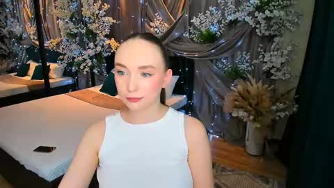 Emelie online show from 12, 3, 2025