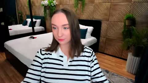 Emelie online show from 2, 10, 2025