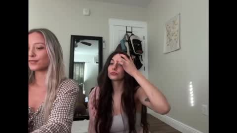 Snapshot of pieperx chatting on 8, 11, 2025 piper online show from 8, 11, 2025