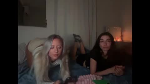 Snapshot of pieperx chatting on 11, 11, 2025 piper online show from 11, 11, 2025