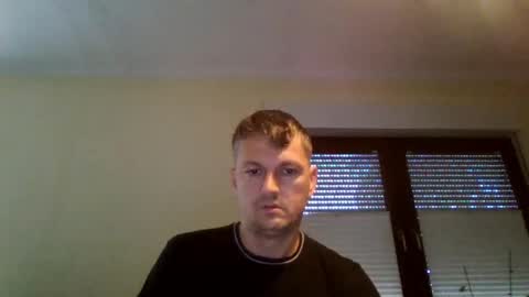 Snapshot of piercingsxxx chatting on 5, 5, 2026 piercingsxxx online show from 5, 5, 2026