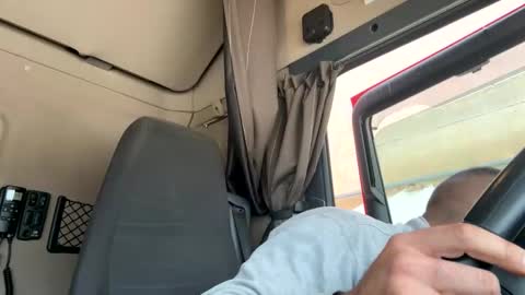 pierotu online show from 17, 10, 2025