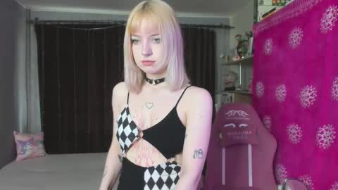 piginnya online show from 17, 9, 2025