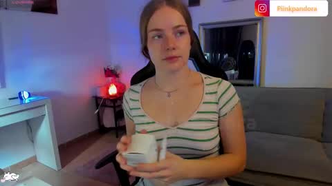 PiinkPandora online show from 16, 11, 2025