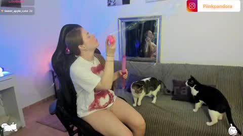 PiinkPandora online show from 1, 4, 2026