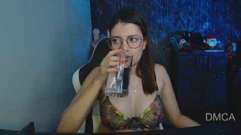 Andrea G online show from 7, 12, 2024