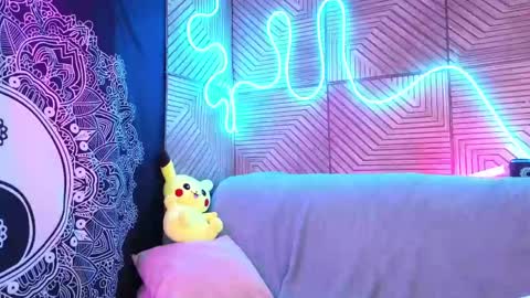 Snapshot of pika_pikaa chatting on 24, 4, 2026 Sonya online show from 24, 4, 2026