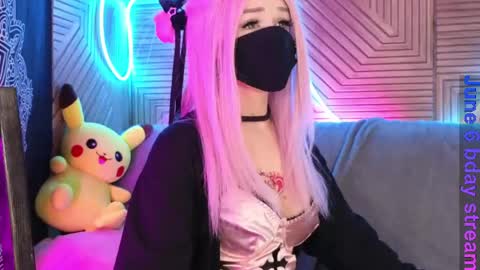Snapshot of pika_pikaa chatting on 1, 6, 2026 Sonya online show from 1, 6, 2026
