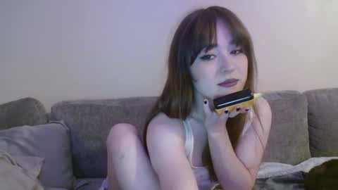 PilloGoddess online show from 5, 3, 2025