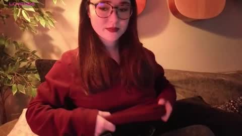 PilloGoddess online show from 13, 3, 2026