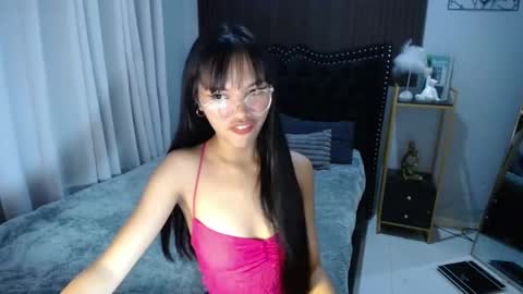 Snapshot of pinay_slutx chatting on 6, 3, 2025 dee online show from 6, 3, 2025