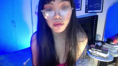 Snapshot of pinay_slutx chatting on 24, 11, 2025 dee online show from 24, 11, 2025