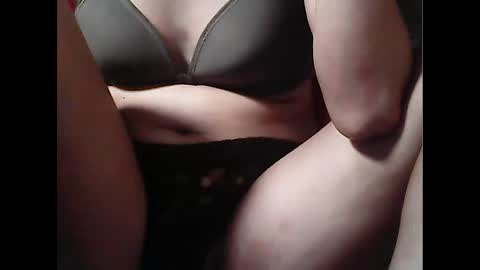 Snapshot of pinayhairyflower chatting on 18, 10, 2025 Nica online show from 18, 10, 2025