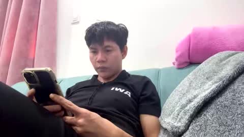 Snapshot of pinayviceversats chatting on 23, 10, 2025 trisha online show from 23, 10, 2025